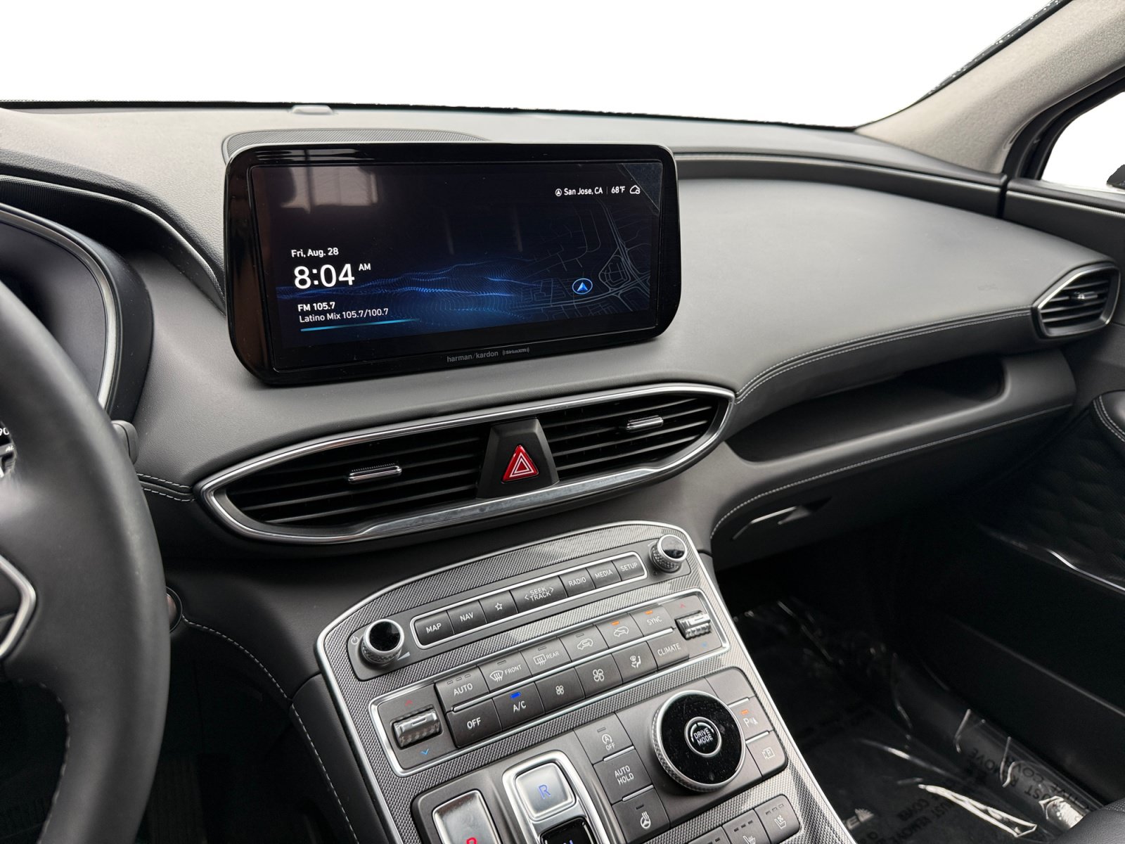 Certified 2023 Hyundai Santa Fe Limited FWD image 12