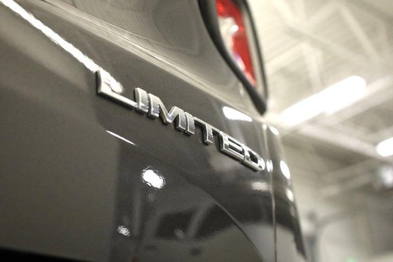 Used 2020 Jeep Renegade Limited image 39