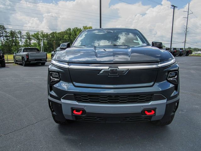 New 2026 Chevrolet Silverado EV Trail Boss w/ Premium Package image 2