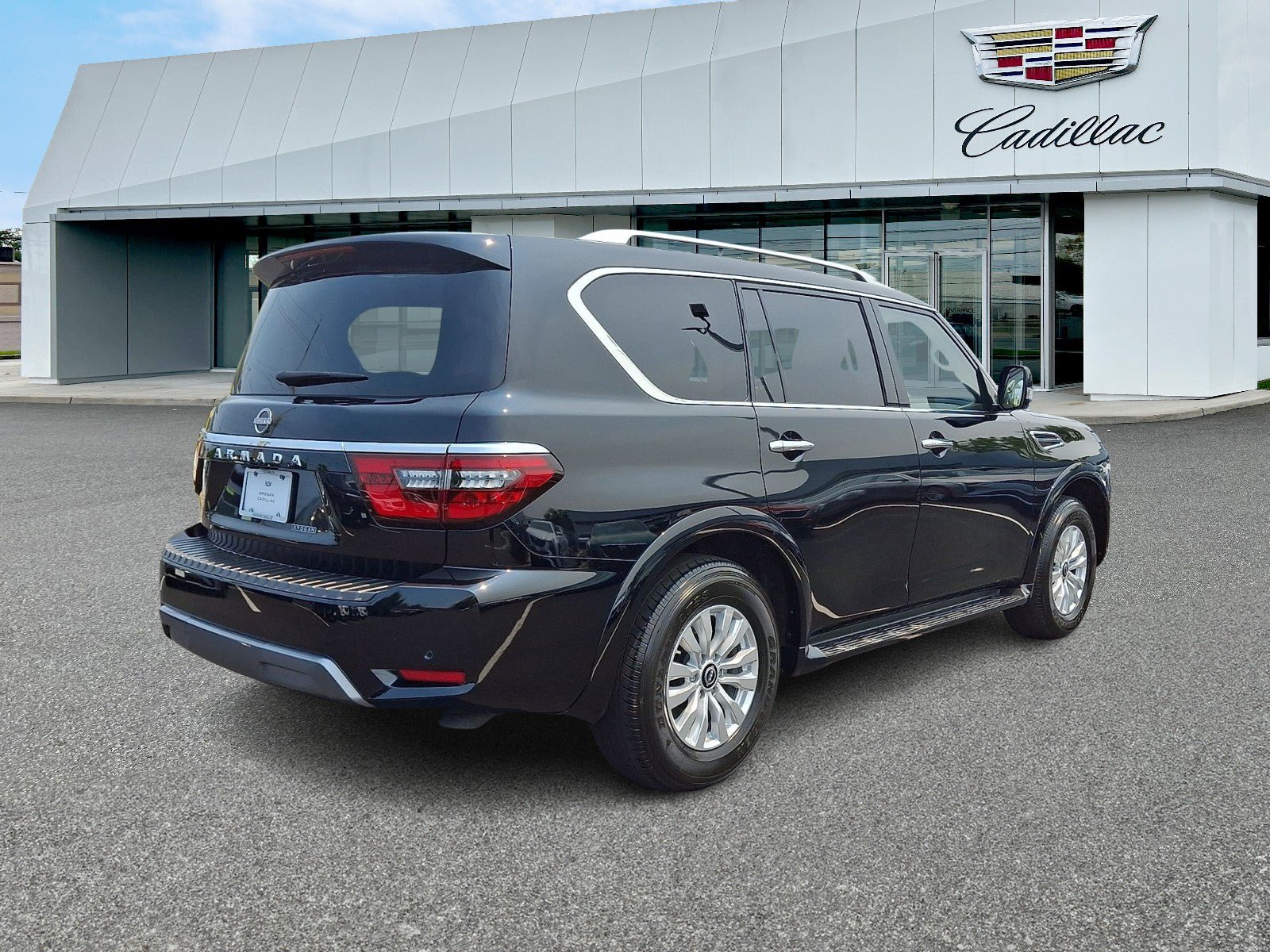 Used 2024 Nissan Armada SV w/ Cargo Package AWD/4WD image 6