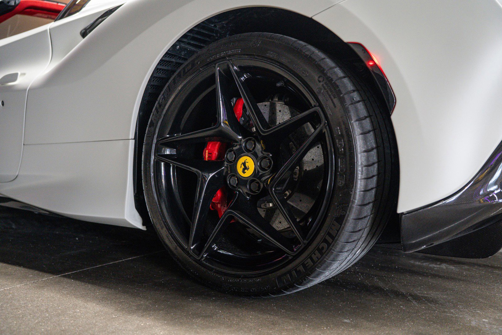 Used 2022 Ferrari F8 Tributo RWD image 17