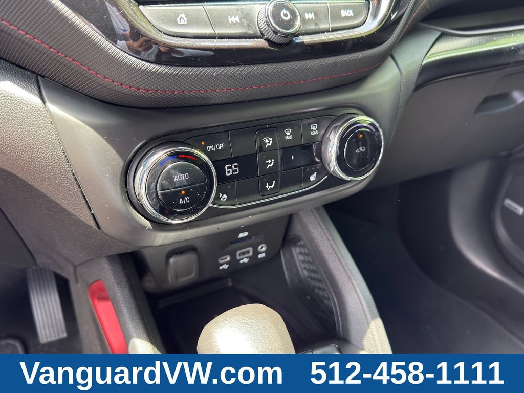 Used 2023 Chevrolet TrailBlazer RS w/ Sun and Liftgate Package FWD image 16