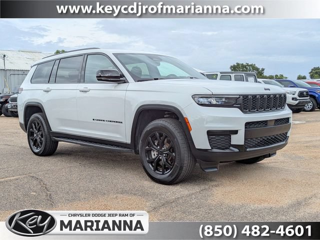 Used 2025 Jeep Grand Cherokee L Laredo