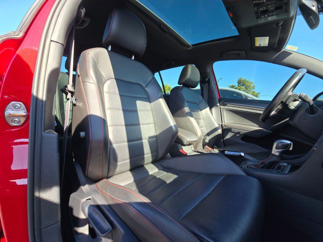 Used 2021 Volkswagen GTI SE image 12