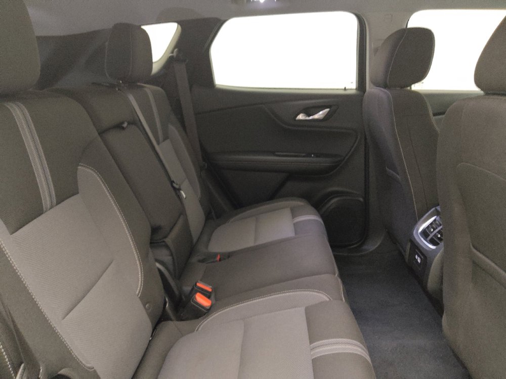 Used 2024 Chevrolet Blazer LT w/ Convenience Package FWD image 19