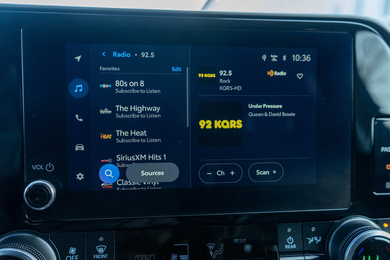 Used 2025 Toyota Highlander XLE image 17