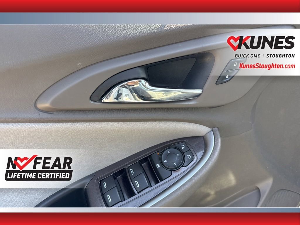 Used 2022 Chevrolet Malibu LT FWD image 18
