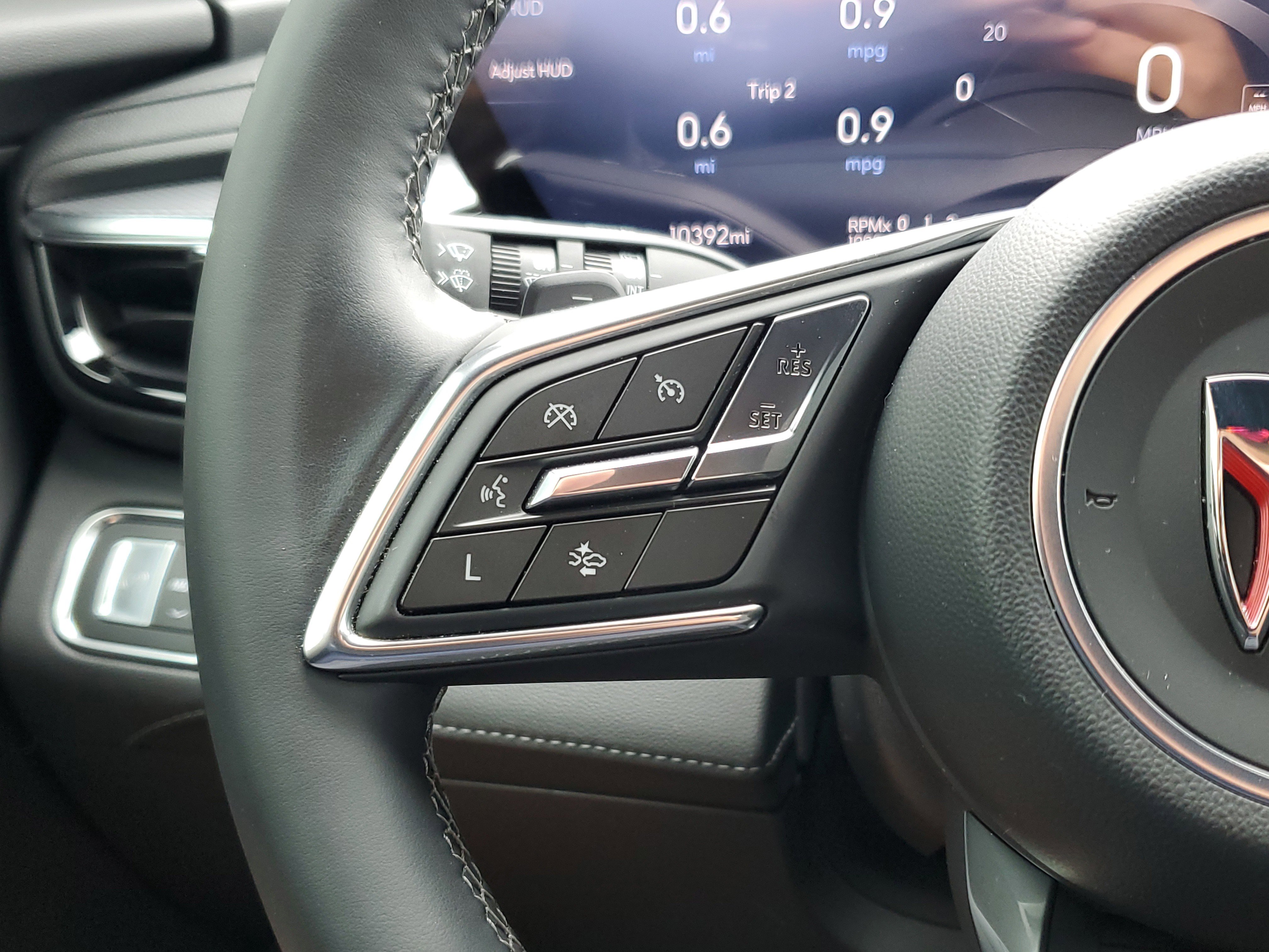 Certified 2025 Buick Enclave Sport Touring w/ Power Package image 26