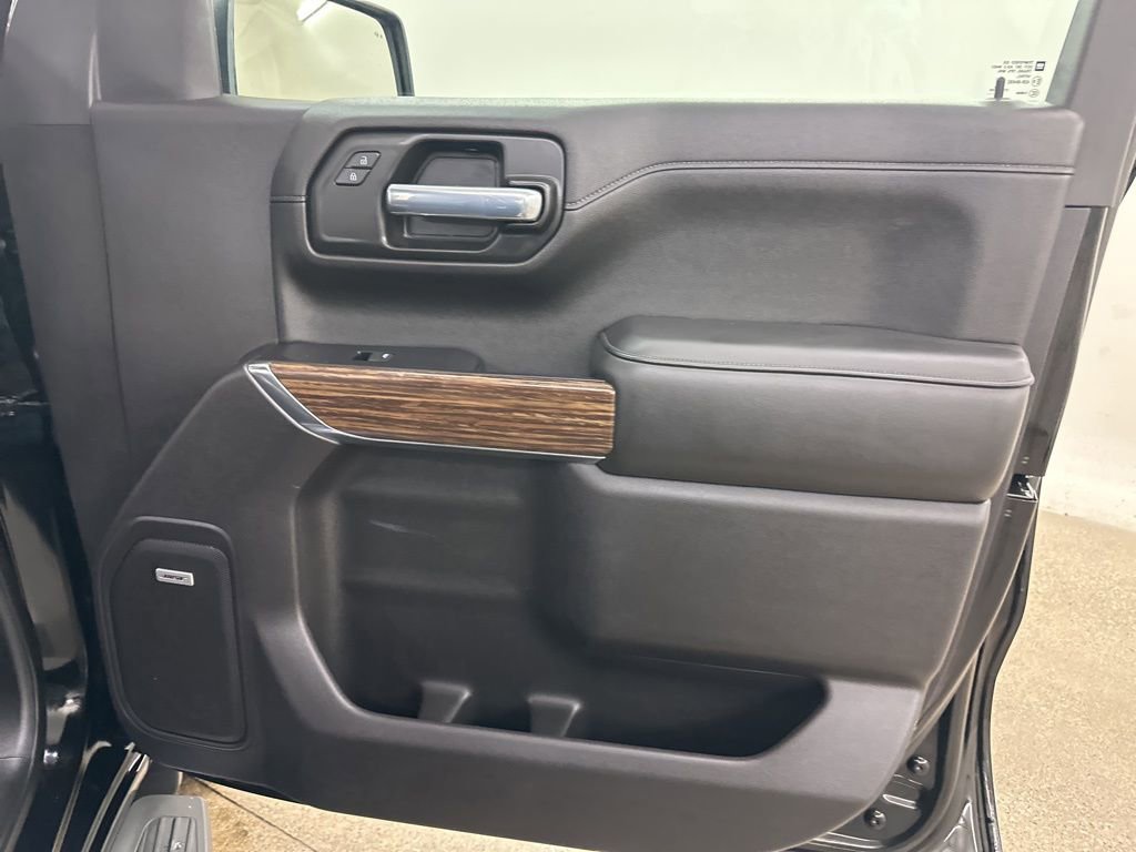 Certified 2020 Chevrolet Silverado 1500 High Country w/ Technology Package image 19