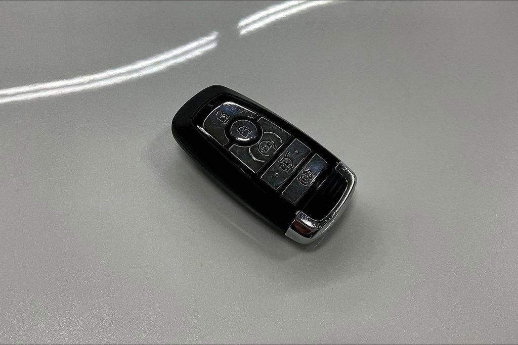 Used 2023 Lincoln Nautilus Reserve w/ Luxury Package AWD/4WD image 35