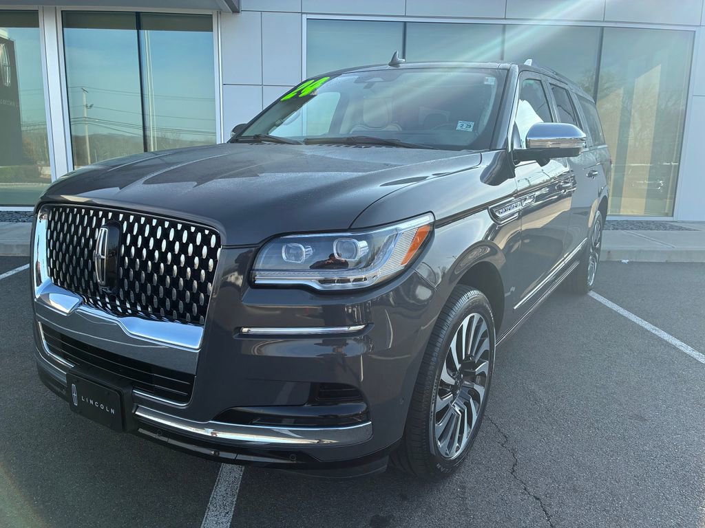 Used 2024 Lincoln Navigator L Black Label image 1