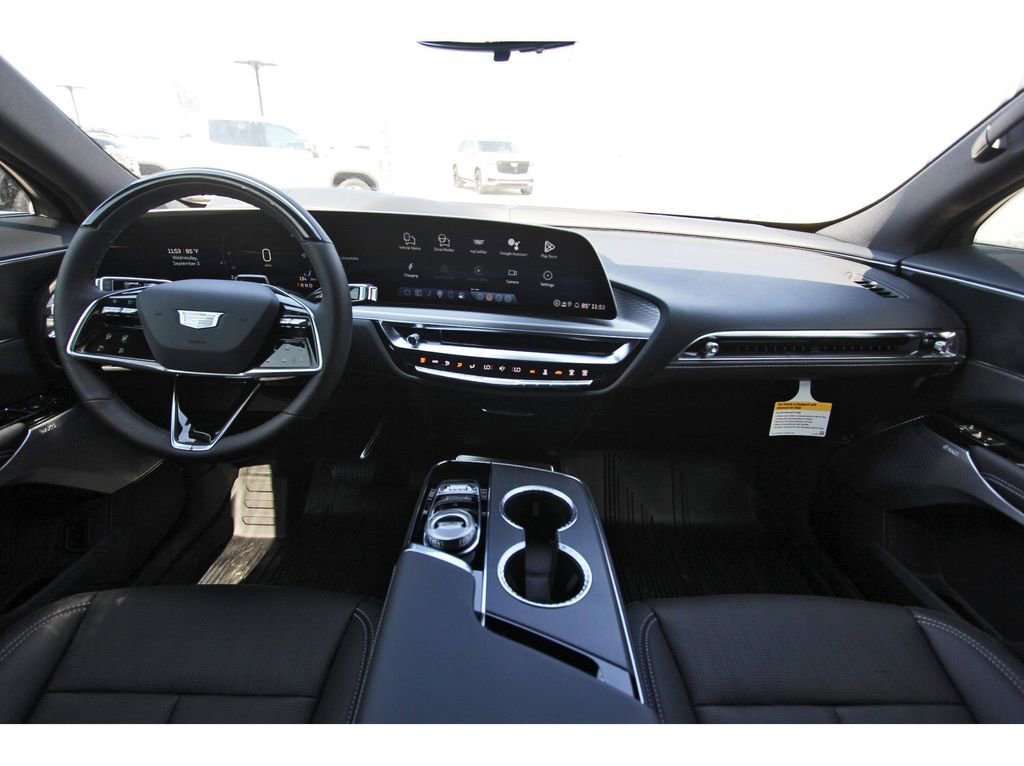 New 2026 Cadillac Lyriq Signature Sport image 9