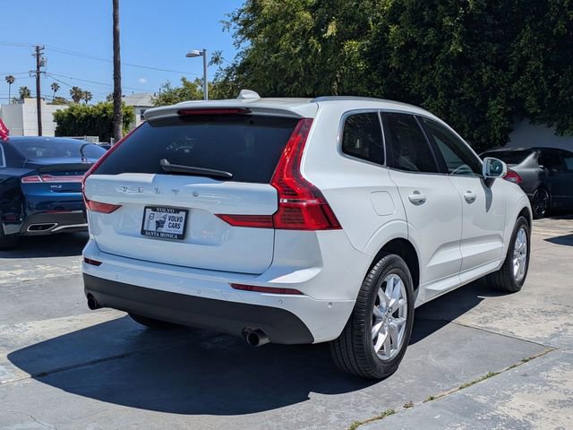 Used 2018 Volvo XC60 T5 Momentum w/ Advanced Package image 3