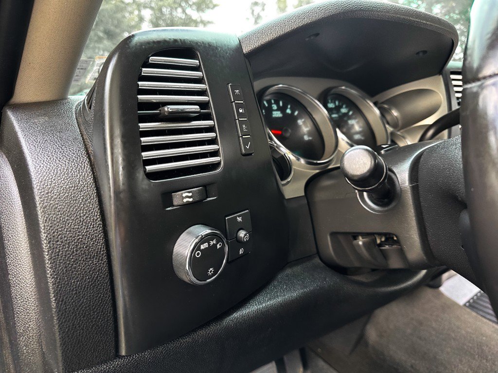 Used 2008 Chevrolet Silverado 1500 LT w/ Power Pack Plus image 23