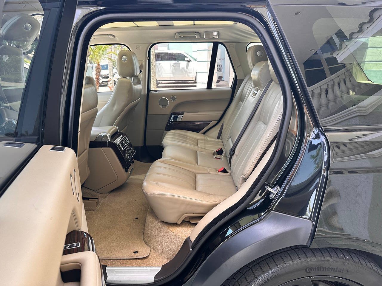 Used 2015 Land Rover Range Rover Supercharged AWD/4WD image 57