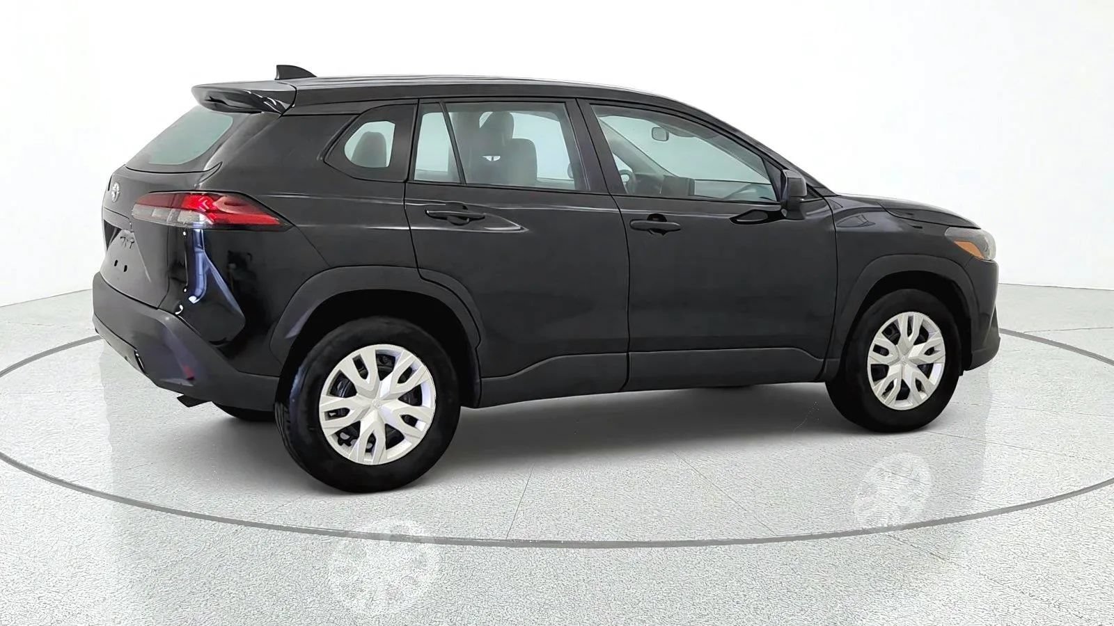 Used 2026 Toyota Corolla Cross L FWD image 9
