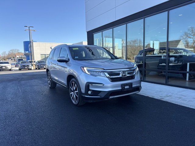 Used 2022 Honda Pilot Touring image 1