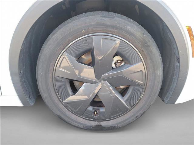 Used 2023 Toyota Prius Prime SE image 21