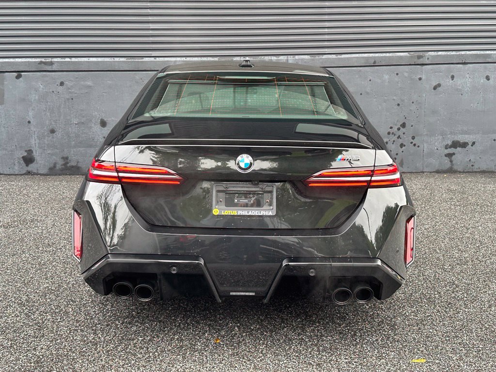 Used 2025 BMW M5 w/ Carbon Package AWD/4WD image 9