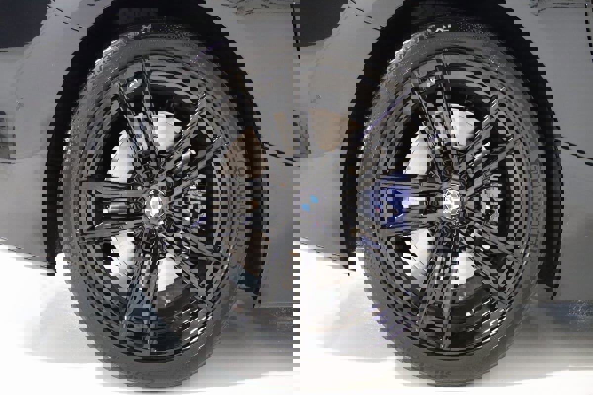 Used 2024 BMW Z4 M40i w/ Premium Package image 77