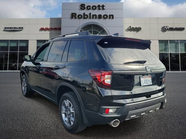 Used 2023 Honda Passport TrailSport image 3