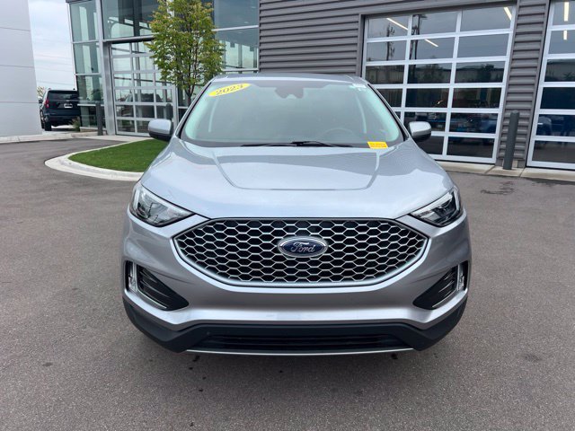 Used 2023 Ford Edge SEL w/ Convenience Package AWD/4WD image 2