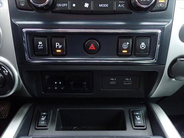 Used 2020 Nissan Titan SL w/ Moonroof Package image 20