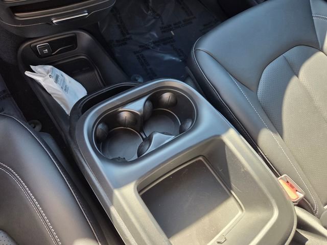 New 2026 Chrysler Pacifica Select FWD image 25