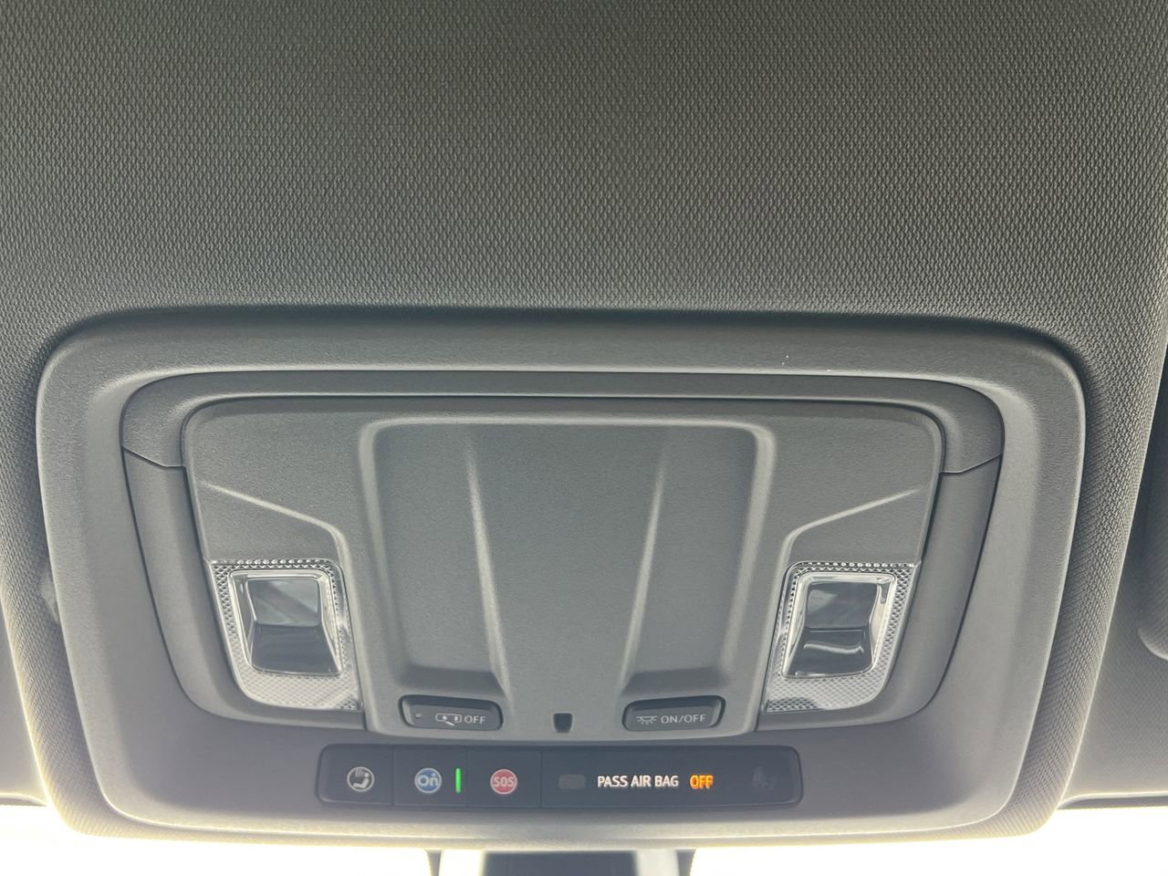 Used 2022 GMC Sierra 1500 SLE image 16