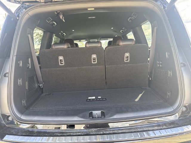 New 2026 Nissan Armada SL RWD image 11