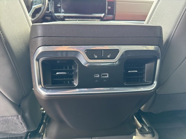 Used 2024 Chevrolet Silverado 1500 LTZ image 14