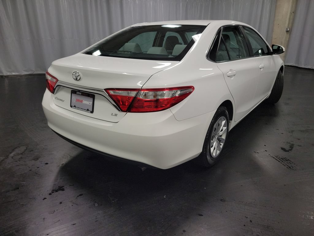 Used 2016 Toyota Camry LE FWD image 8