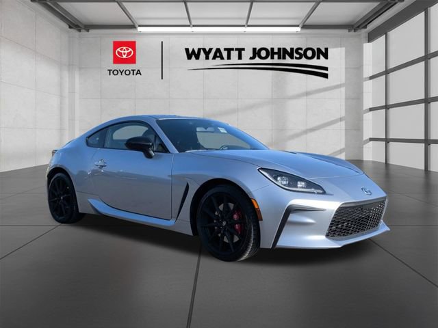 Used 2025 Toyota GR86 Premium w/ Performance Package image 7