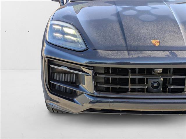 New 2025 Porsche Cayenne GTS image 12