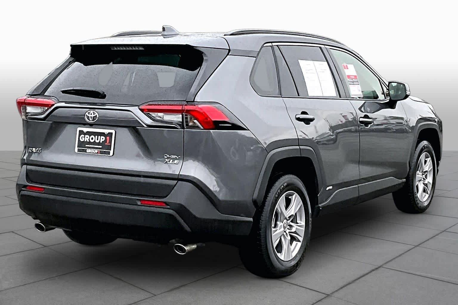 Certified 2025 Toyota RAV4 XLE AWD/4WD image 12