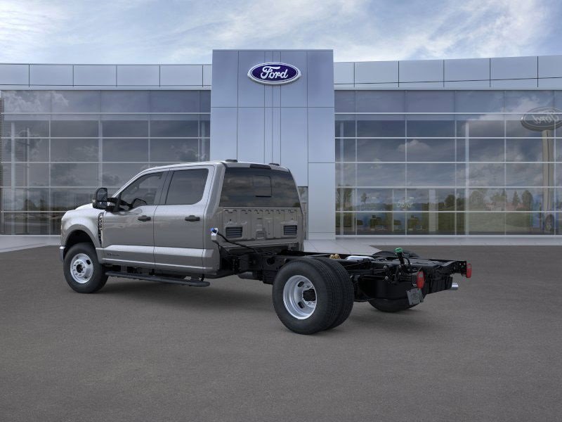 New 2025 Ford F350 XL w/ XL Chrome Package image 4