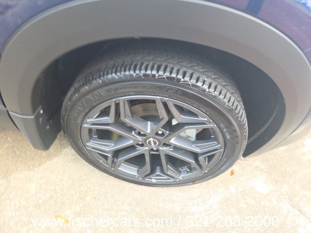 Certified 2025 Nissan Kicks S AWD/4WD image 2