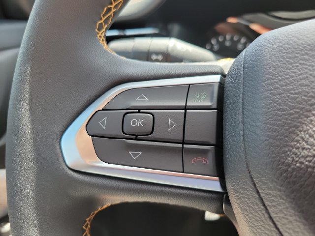 New 2026 Jeep Compass Latitude AWD/4WD image 17