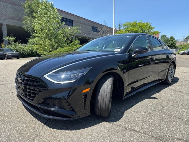 Used 2023 Hyundai Sonata SEL FWD image 3