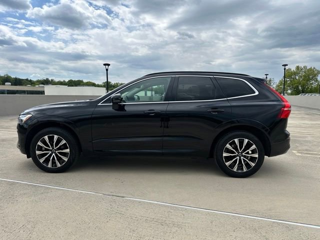 Certified 2023 Volvo XC60 B5 Core w/ Climate Package AWD/4WD image 5