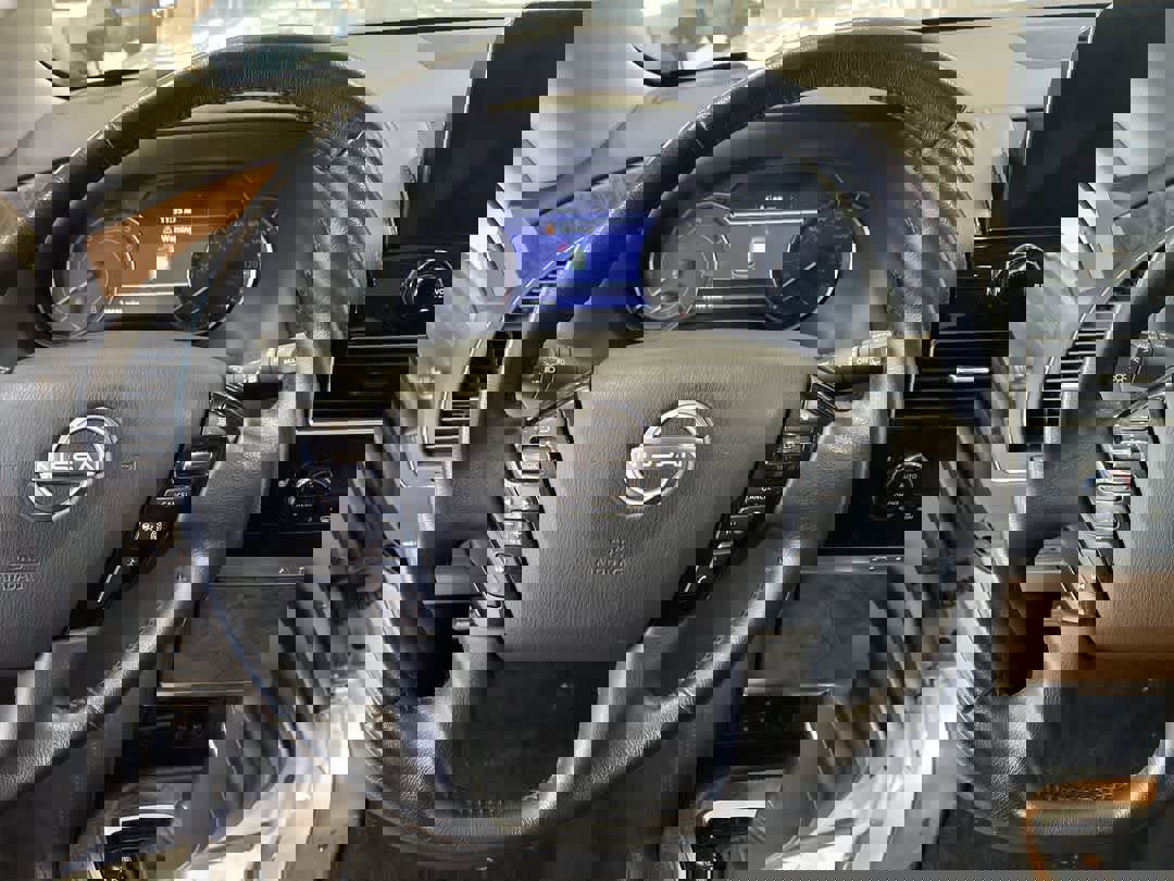 Used 2022 Nissan Armada SL w/ Captain's Chairs Package image 14