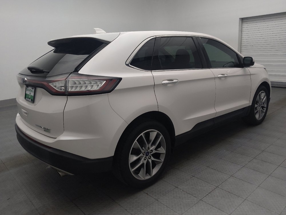 Used 2018 Ford Edge Titanium w/ Ford Safe & Smart Package FWD image 10