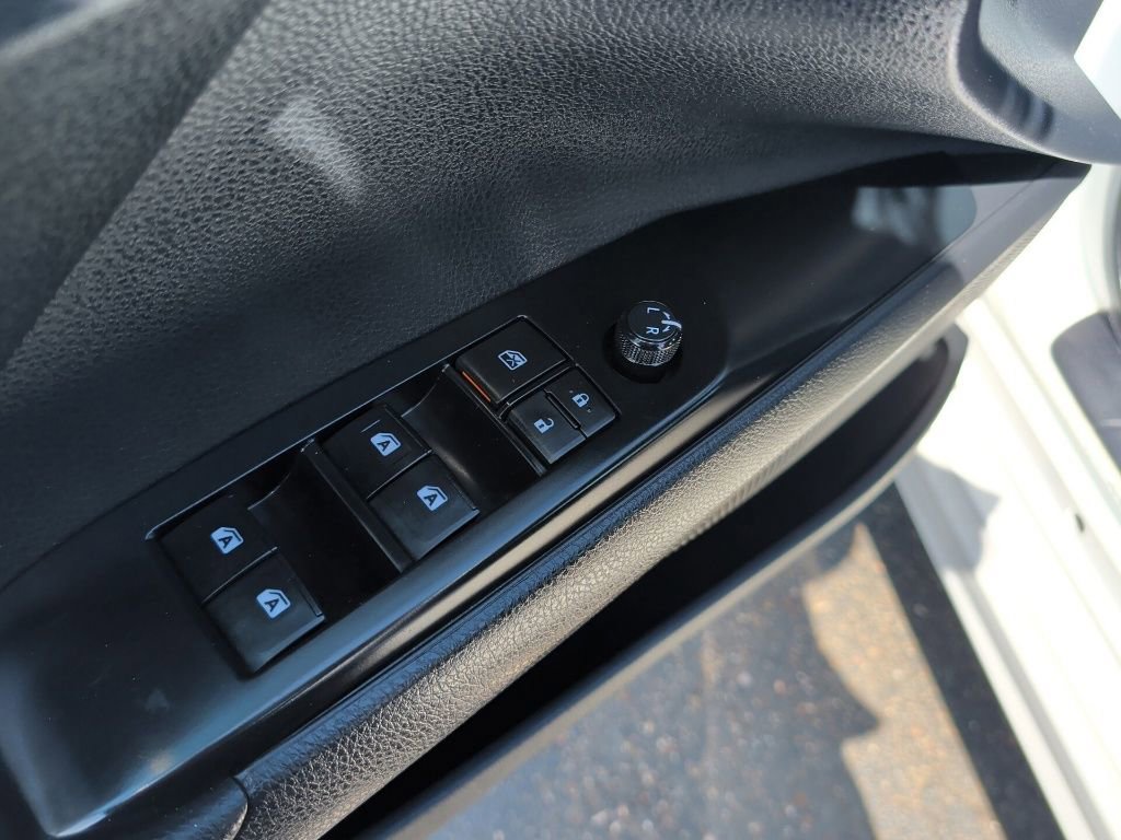 Used 2019 Toyota Camry SE FWD image 14