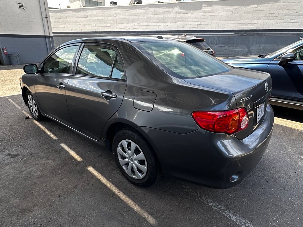 Used 2010 Toyota Corolla LE FWD image 17