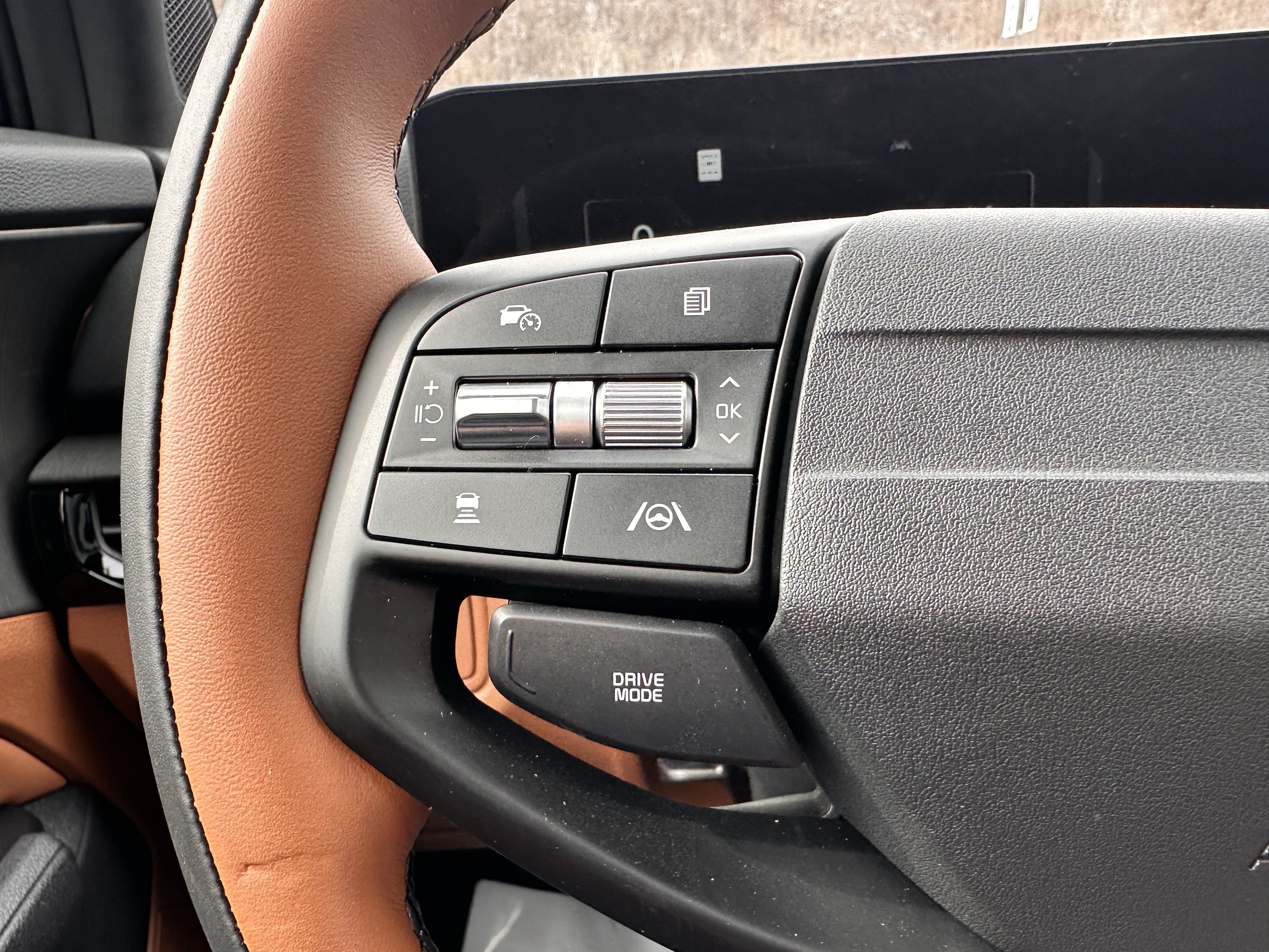 New 2026 Kia Sportage X-Line w/ X-Line Technology Package AWD/4WD image 13