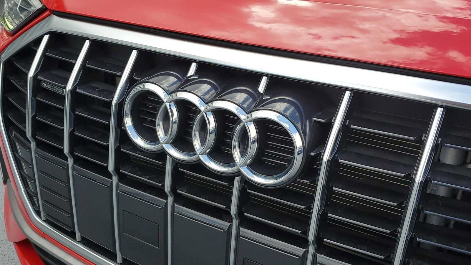 Certified 2023 Audi Q3 2.0T Premium w/ Convenience Package AWD/4WD image 11