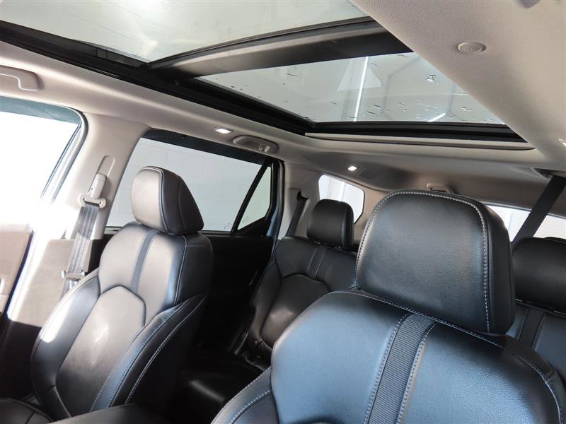 Used 2025 Honda Pilot Touring image 17