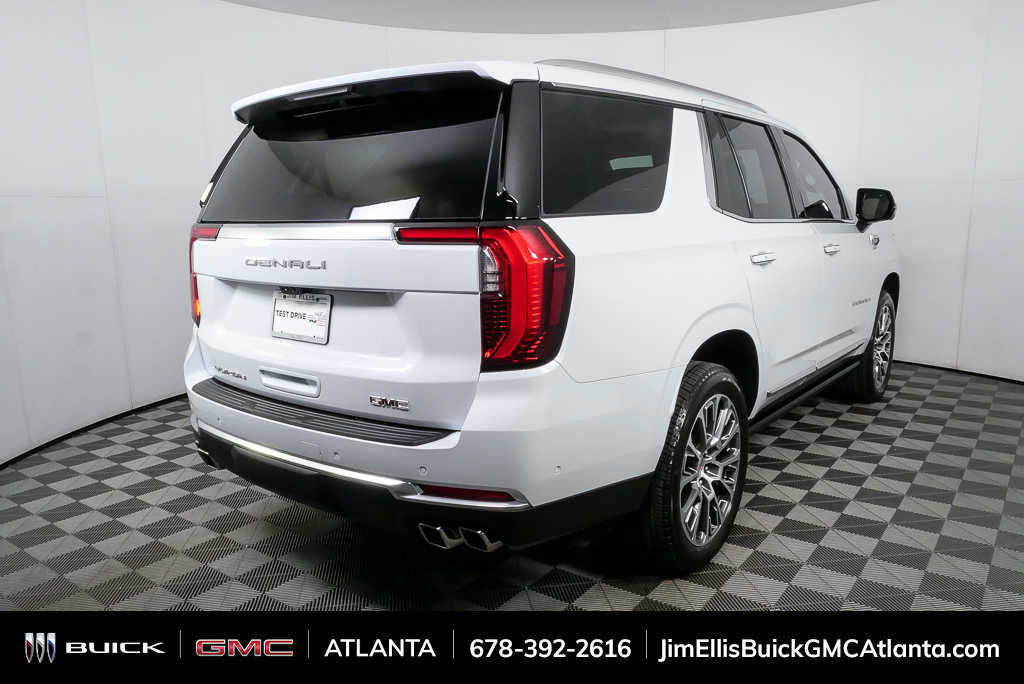 New 2026 GMC Yukon Denali w/ Denali Reserve Package image 3