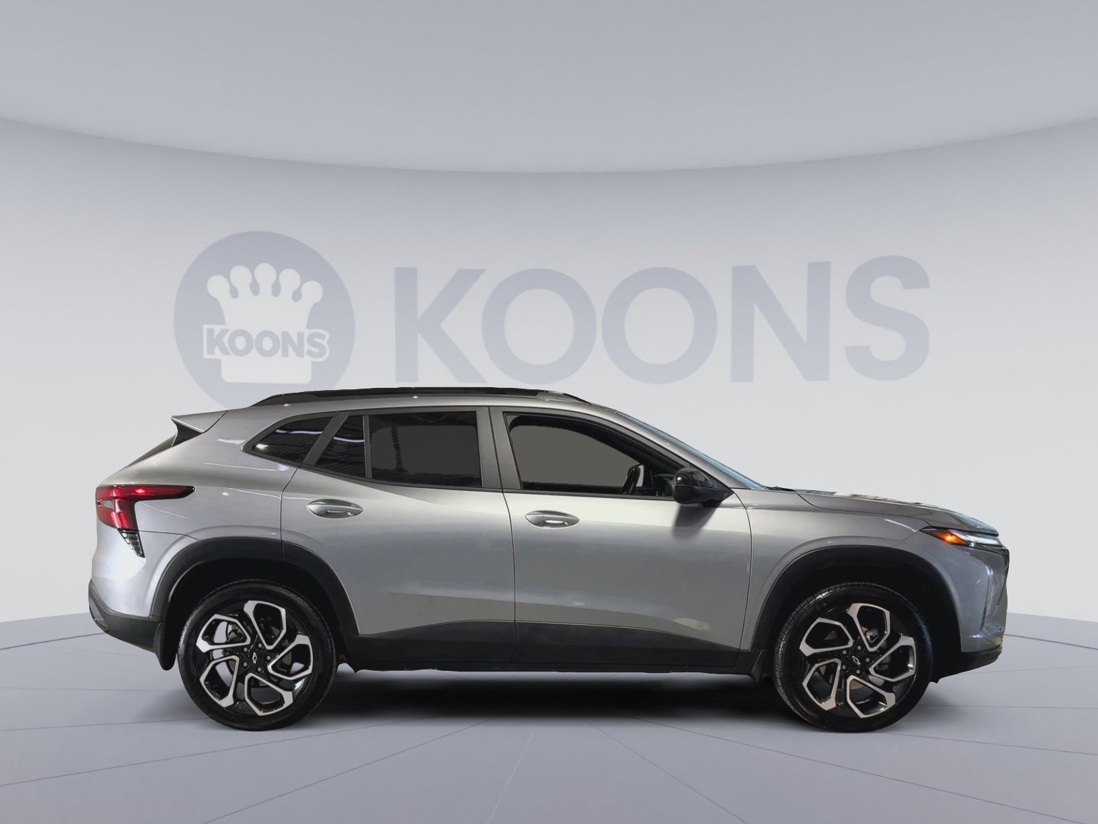 Used 2025 Chevrolet Trax RS w/ Sunroof Package image 12