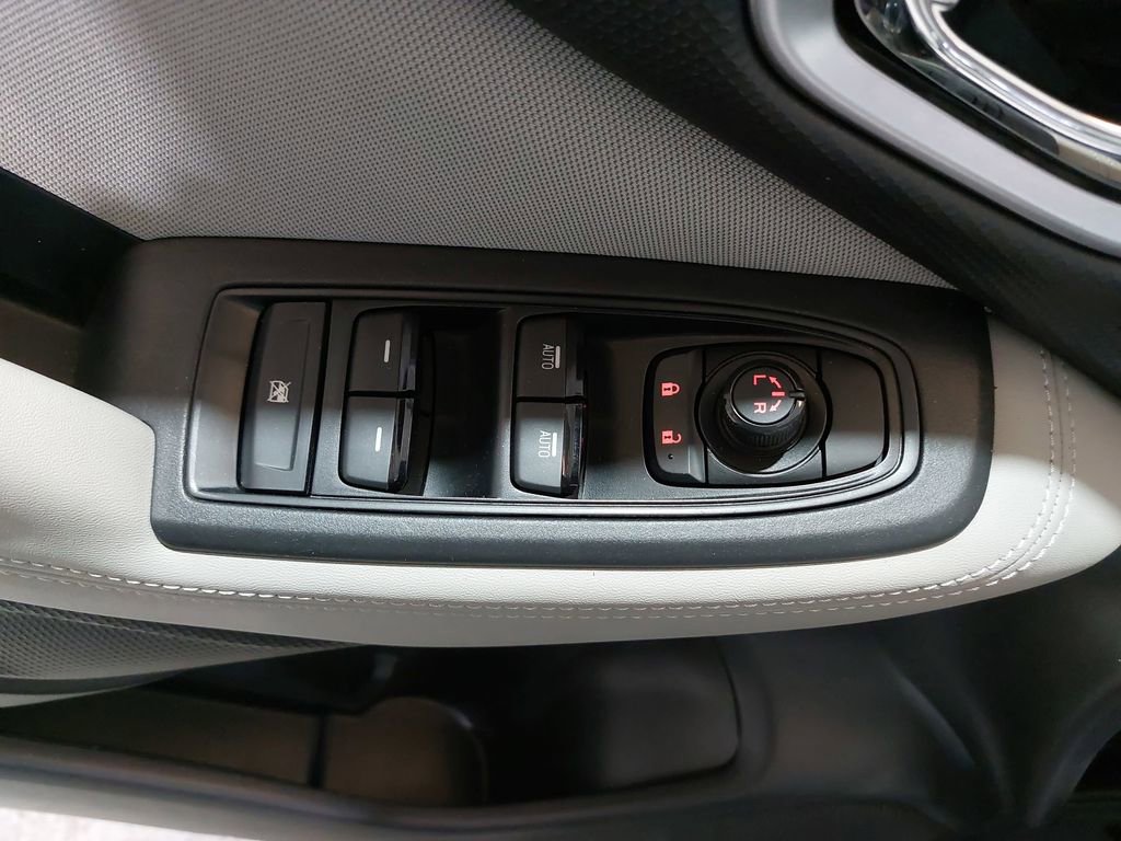 Used 2024 Subaru Forester Premium image 26